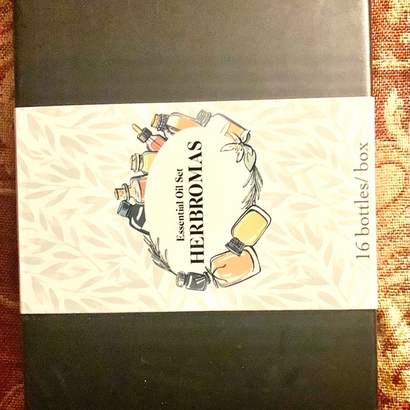 Herbromas 16 Essential Oil Set - Picture 1 of 4